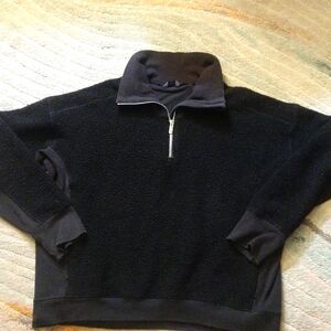 Black Lululemon Athletica Fuzzy Scuba Size 8